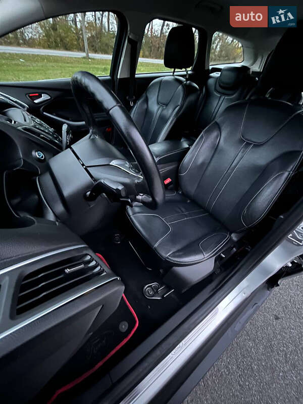 Універсал Ford Focus 2013 в Звягелі