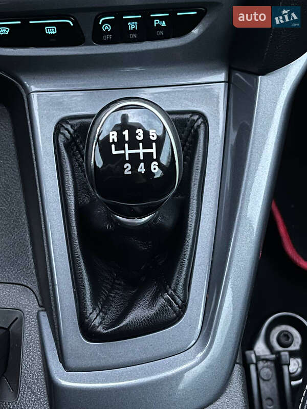 Універсал Ford Focus 2013 в Звягелі