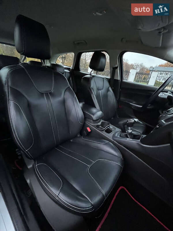 Універсал Ford Focus 2013 в Звягелі