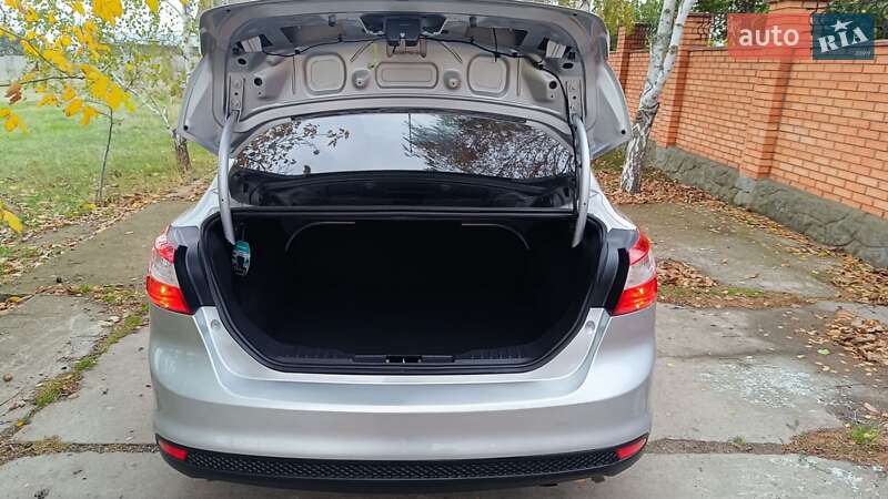 Седан Ford Focus 2013 в Миколаєві фото 20 Седан Ford Focus 2013 в Миколаєві