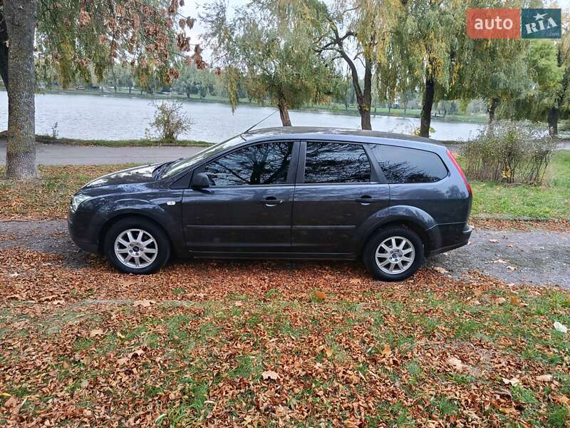 Універсал Ford Focus 2005 в Рівному фото 8 Універсал Ford Focus 2005 в Рівному