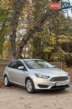 Седан Ford Focus 2018 в  фото 7 Седан Ford Focus 2018 в