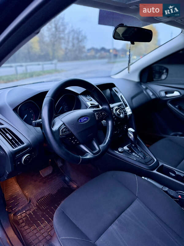 Седан Ford Focus 2015 в Виннице