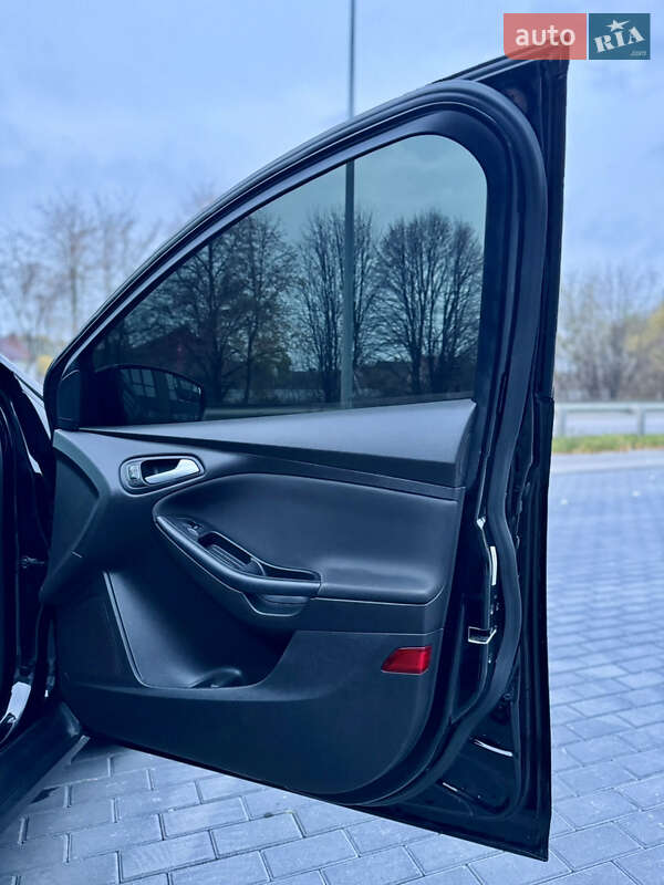 Седан Ford Focus 2015 в Виннице
