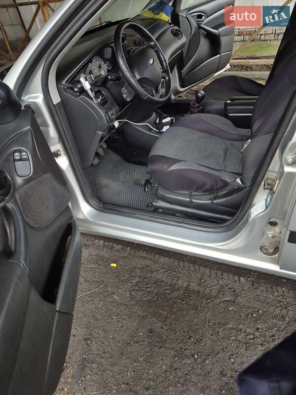 Хетчбек Ford Focus 2003 в Золотоноші фото 9 Хетчбек Ford Focus 2003 в Золотоноші