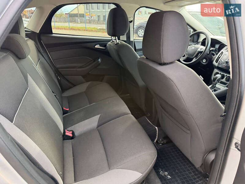 Хэтчбек Ford Focus 2012 в Коломые фото 26 Хэтчбек Ford Focus 2012 в Коломые
