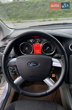 Хетчбек Ford Focus 2009 в  фото 30 Хетчбек Ford Focus 2009 в