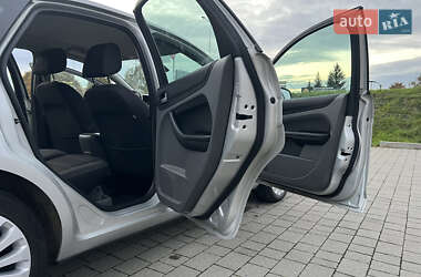 Хетчбек Ford Focus 2009 в  фото 33 Хетчбек Ford Focus 2009 в