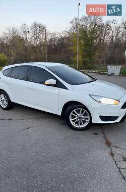 Хетчбек Ford Focus 2015 в  фото 7 Хетчбек Ford Focus 2015 в