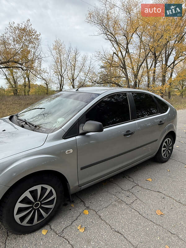 Хетчбек Ford Focus 2005 в Кременчуці фото 8 Хетчбек Ford Focus 2005 в Кременчуці
