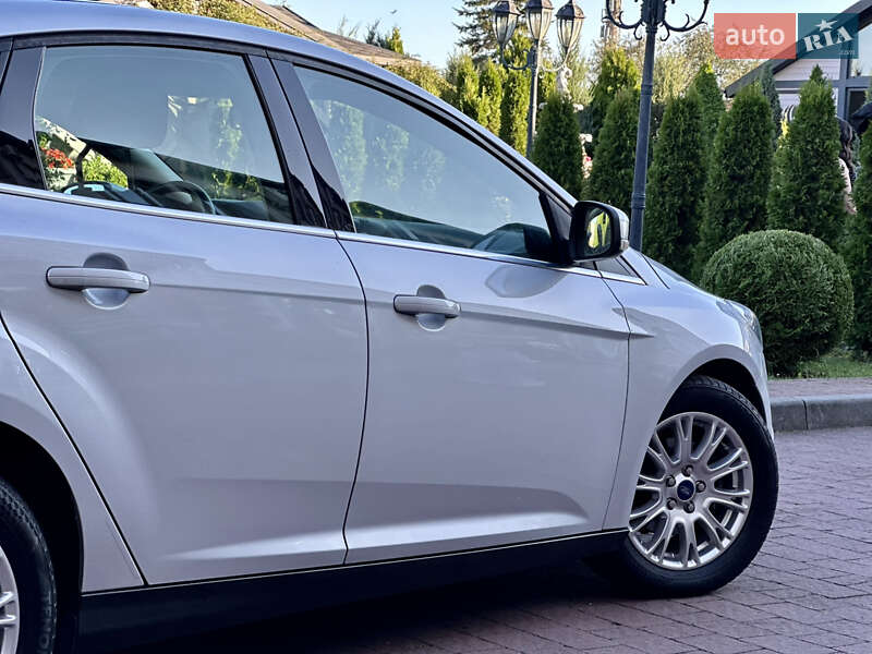 Хетчбек Ford Focus 2011 в Стрию