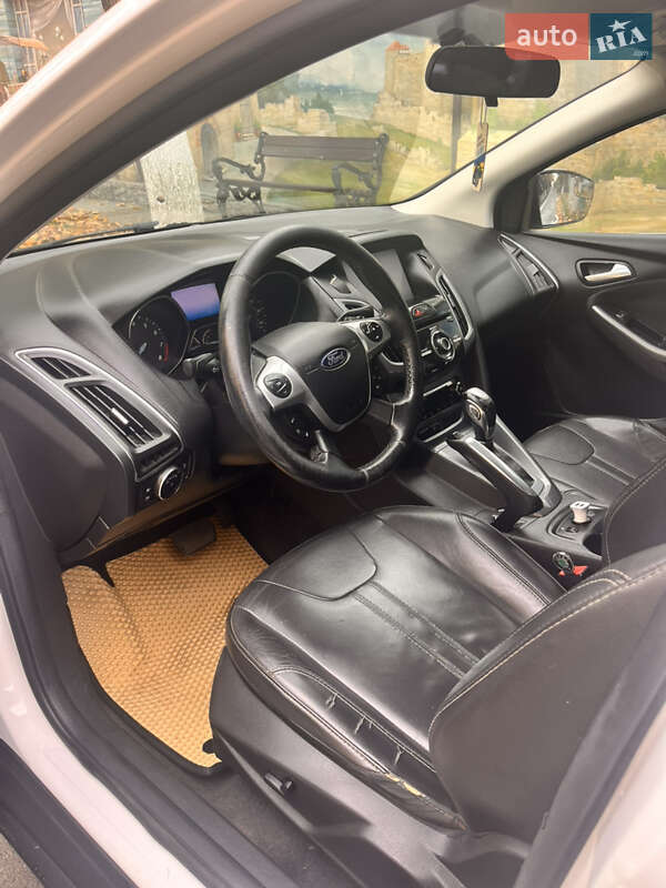 Седан Ford Focus 2013 в Білгороді-Дністровському фото 13 Седан Ford Focus 2013 в Білгороді-Дністровському