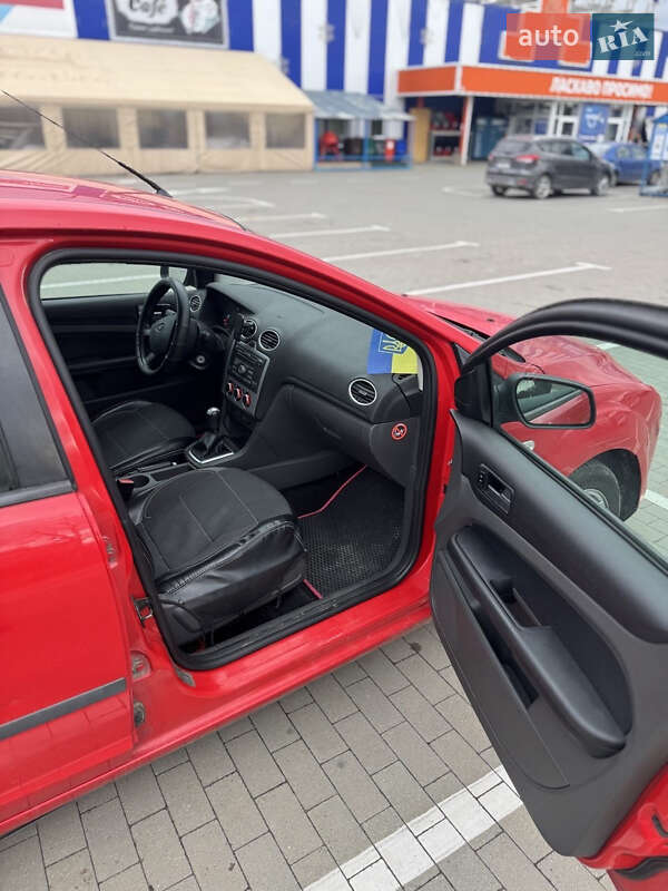 Універсал Ford Focus 2006 в Долині