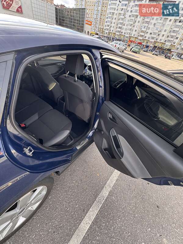 Хэтчбек Ford Focus 2014 в Ивано-Франковске фото 35 Хэтчбек Ford Focus 2014 в Ивано-Франковске