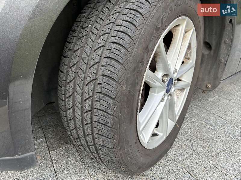 Хетчбек Ford Focus 2015 в Києві фото 14 Хетчбек Ford Focus 2015 в Києві