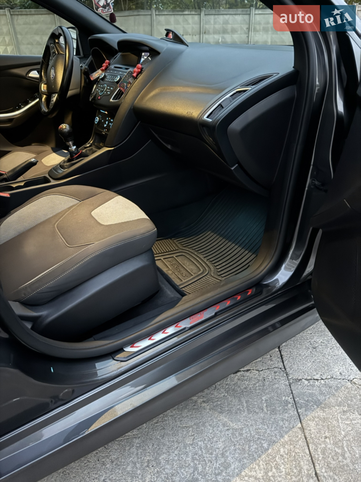 2015 Ford Focus - мініатюра 16