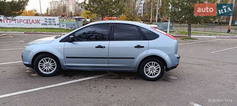 Хетчбек Ford Focus 2005 в Миколаєві фото 2 Хетчбек Ford Focus 2005 в Миколаєві