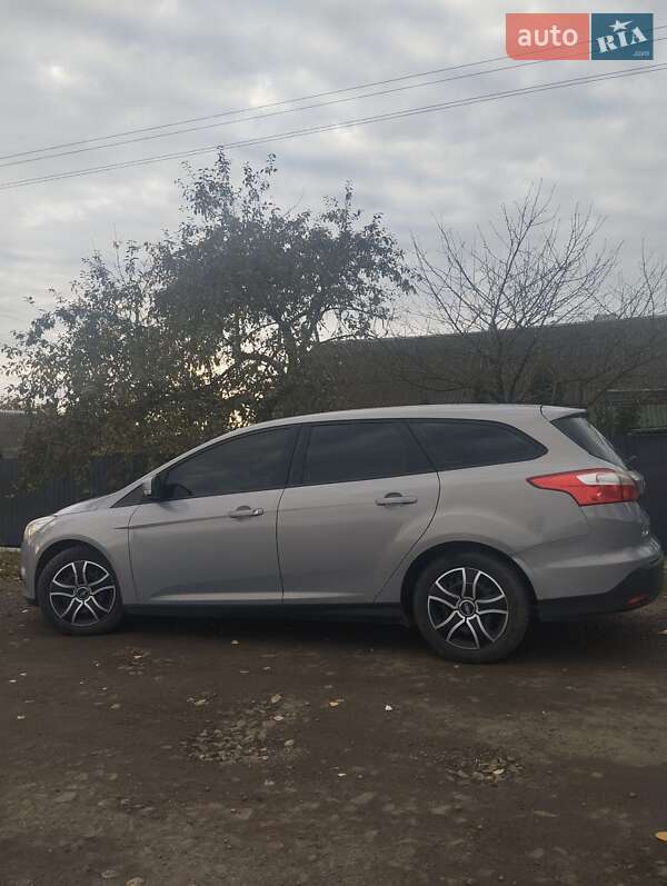 Универсал Ford Focus 2014 в Нововолынске