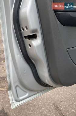 Хетчбек Ford Focus 2007 в  фото 14 Хетчбек Ford Focus 2007 в