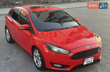 Хетчбек Ford Focus 2015 в Дніпрі Хетчбек Ford Focus 2015 в Дніпрі