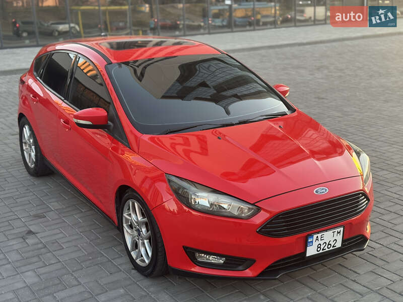 Хэтчбек Ford Focus 2015 в Днепре фото Хэтчбек Ford Focus 2015 в Днепре