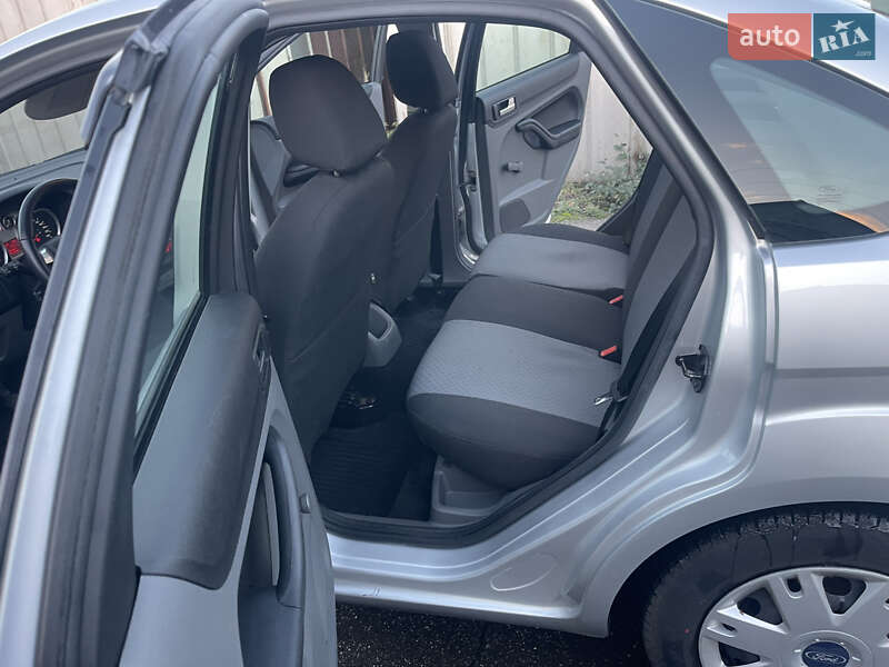 Седан Ford Focus 2008 в Києві фото 4 Седан Ford Focus 2008 в Києві