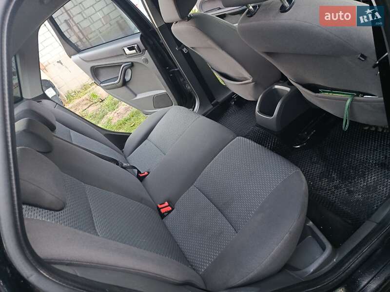 Хетчбек Ford Focus 2007 в Звягелі фото 10 Хетчбек Ford Focus 2007 в Звягелі