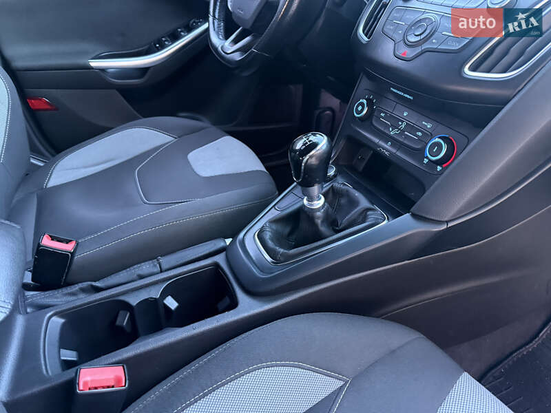 Хэтчбек Ford Focus 2017 в Львове фото 9 Хэтчбек Ford Focus 2017 в Львове