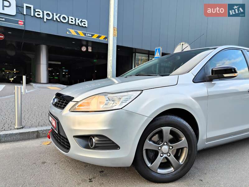 Хетчбек Ford Focus 2008 в Києві