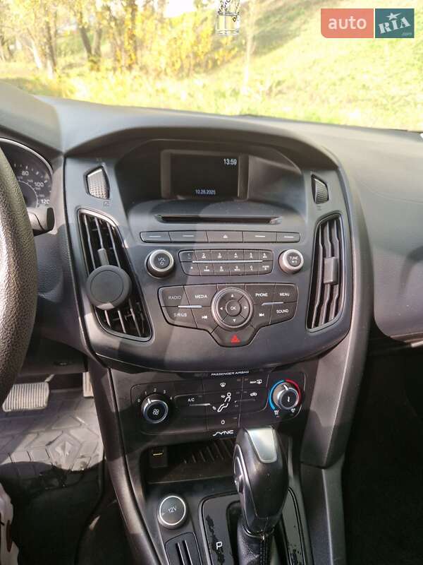 Седан Ford Focus 2016 в Києві