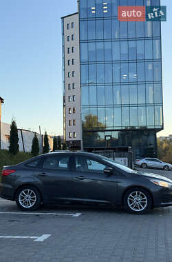 Седан Ford Focus 2015 в Збараже
