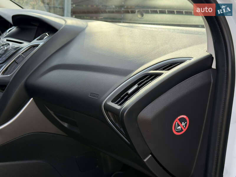 Универсал Ford Focus 2013 в Стрые фото 110 Универсал Ford Focus 2013 в Стрые