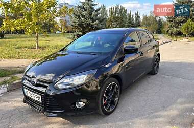 Хэтчбек Ford Focus 2012 в Запорожье Хэтчбек Ford Focus 2012 в Запорожье