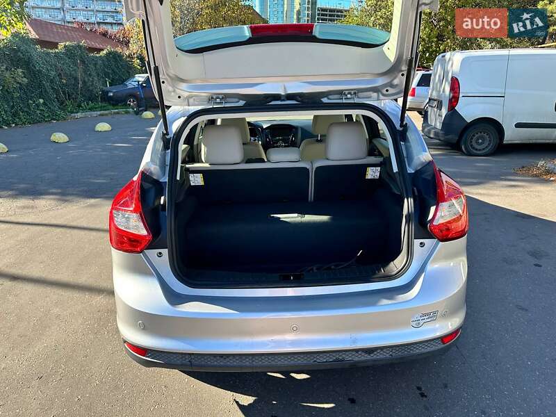 Хетчбек Ford Focus 2012 в Одесі фото 7 Хетчбек Ford Focus 2012 в Одесі