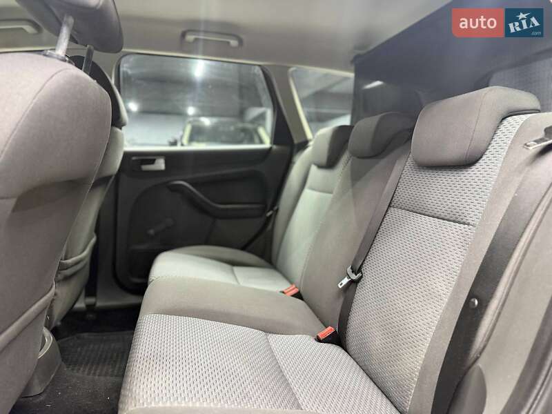 Універсал Ford Focus 2007 в Чернівцях фото 13 Універсал Ford Focus 2007 в Чернівцях