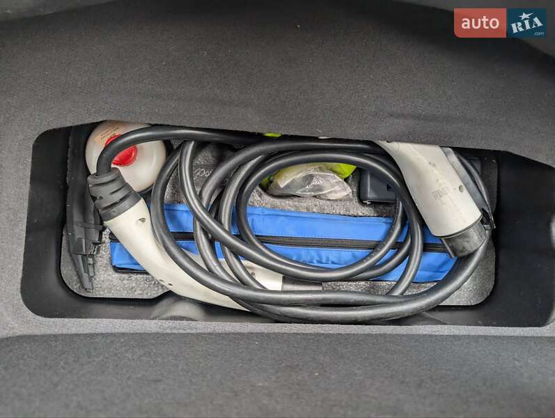 Хетчбек Ford Focus 2013 в Володимирі фото 27 Хетчбек Ford Focus 2013 в Володимирі