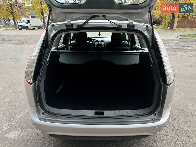 Універсал Ford Focus 2010 в Луцьку фото 23 Універсал Ford Focus 2010 в Луцьку