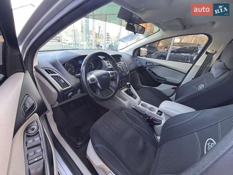 Хетчбек Ford Focus 2012 в Полтаві фото 15 Хетчбек Ford Focus 2012 в Полтаві