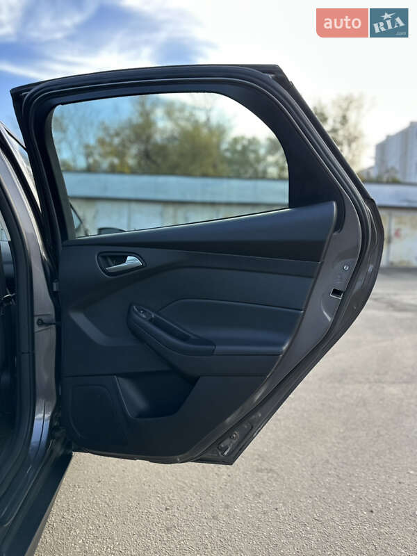 Седан Ford Focus 2013 в Киеве