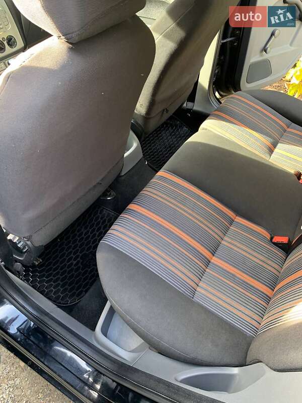 Універсал Ford Focus 2008 в Гайвороні фото 32 Універсал Ford Focus 2008 в Гайвороні