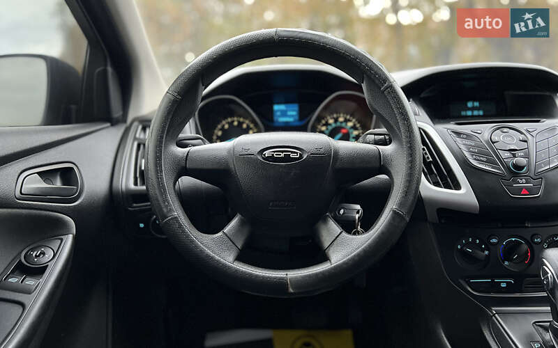 Седан Ford Focus 2013 в Львове фото 8 Седан Ford Focus 2013 в Львове