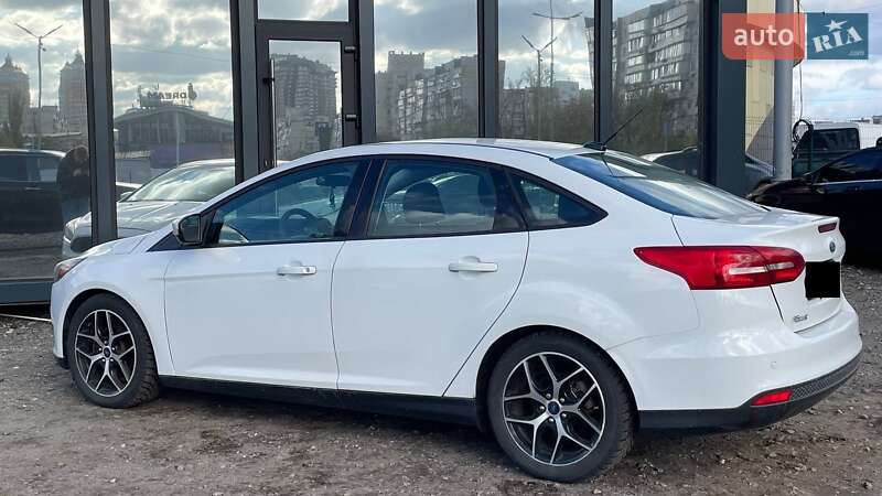 Седан Ford Focus 2017 в Киеве фото 4 Седан Ford Focus 2017 в Киеве