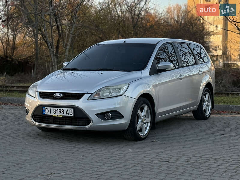 Універсал Ford Focus 2010 в Івано-Франківську
