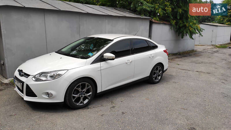 Седан Ford Focus 2013 в Запоріжжі фото 3 Седан Ford Focus 2013 в Запоріжжі