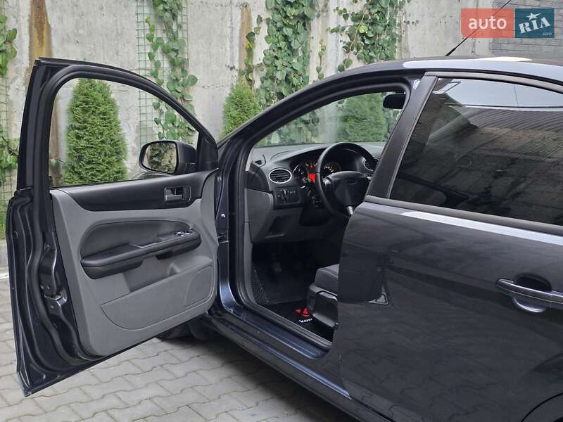 Седан Ford Focus 2010 в Хмельницькому фото 34 Седан Ford Focus 2010 в Хмельницькому