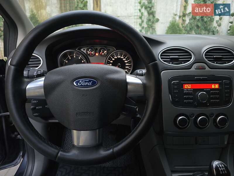 Седан Ford Focus 2010 в Хмельницькому фото 43 Седан Ford Focus 2010 в Хмельницькому
