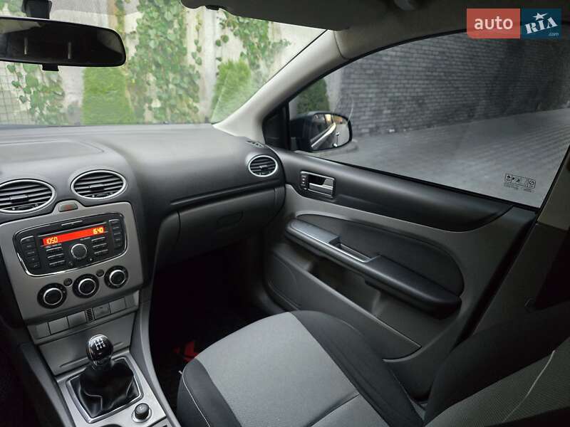 Седан Ford Focus 2010 в Хмельницькому фото 61 Седан Ford Focus 2010 в Хмельницькому