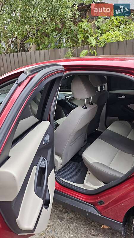 Седан Ford Focus 2014 в Киеве