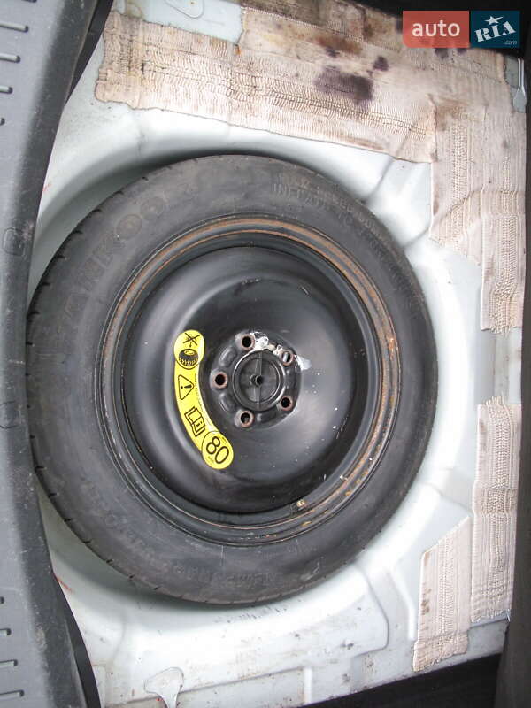 Хетчбек Ford Focus 2011 в Києві фото 47 Хетчбек Ford Focus 2011 в Києві