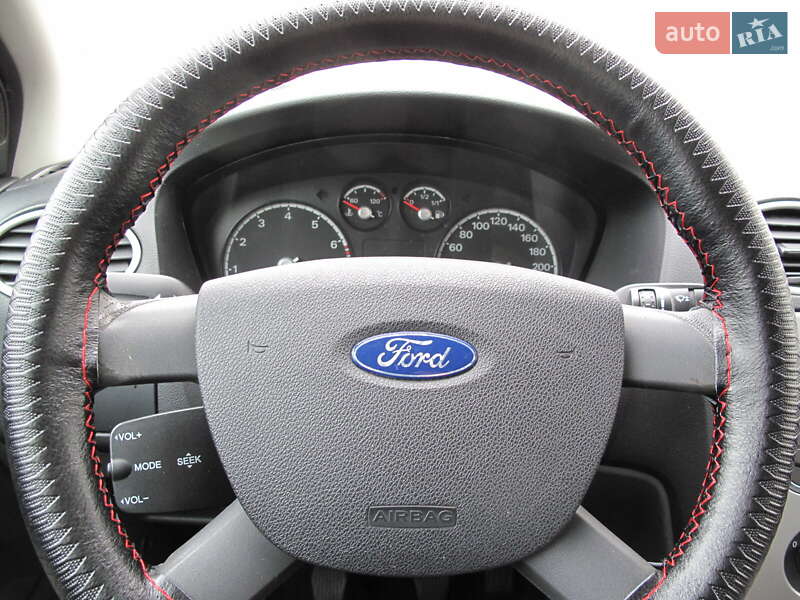 Хетчбек Ford Focus 2011 в Києві фото 51 Хетчбек Ford Focus 2011 в Києві
